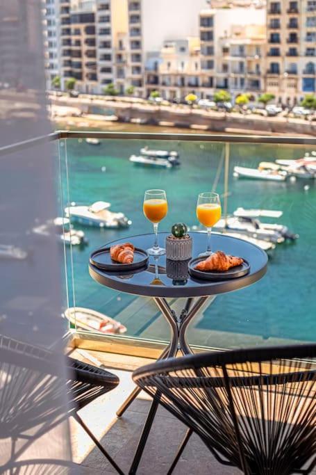 Stylish Seafront Spinola Apartment Saint Julian's 外观 照片